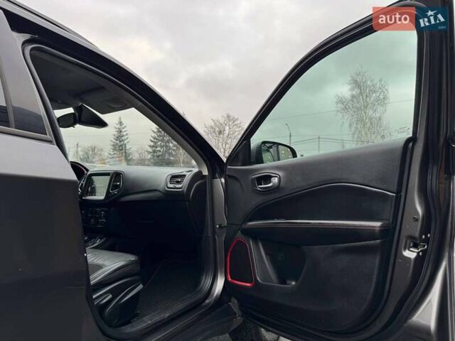 Сірий Джип Compass, об'ємом двигуна 2.36 л та пробігом 199 тис. км за 13900 $, фото 50 на Automoto.ua