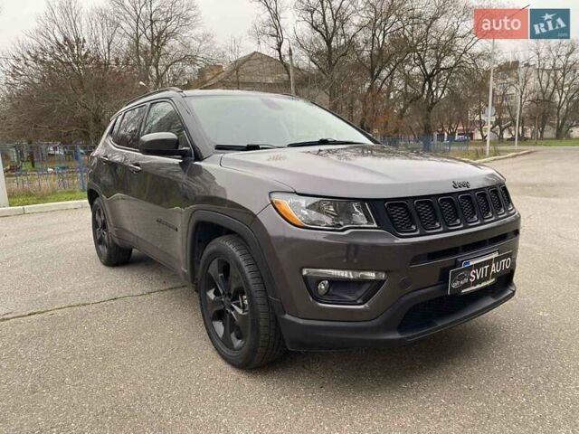Серый Джип Компас, объемом двигателя 2.36 л и пробегом 201 тыс. км за 15499 $, фото 8 на Automoto.ua