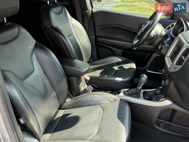 Серый Джип Компас, объемом двигателя 2.36 л и пробегом 80 тыс. км за 17500 $, фото 24 на Automoto.ua