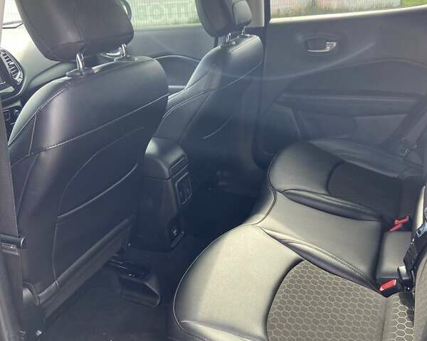 Сірий Джип Compass, об'ємом двигуна 2.36 л та пробігом 49 тис. км за 15500 $, фото 14 на Automoto.ua