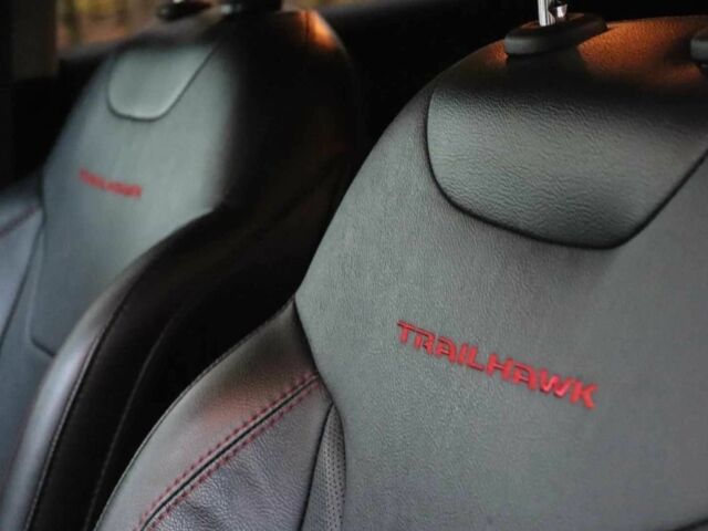 Сірий Джип Compass, об'ємом двигуна 2.4 л та пробігом 69 тис. км за 12700 $, фото 16 на Automoto.ua