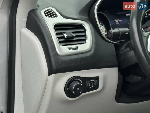 Серый Джип Компас, объемом двигателя 2.4 л и пробегом 130 тыс. км за 16950 $, фото 30 на Automoto.ua