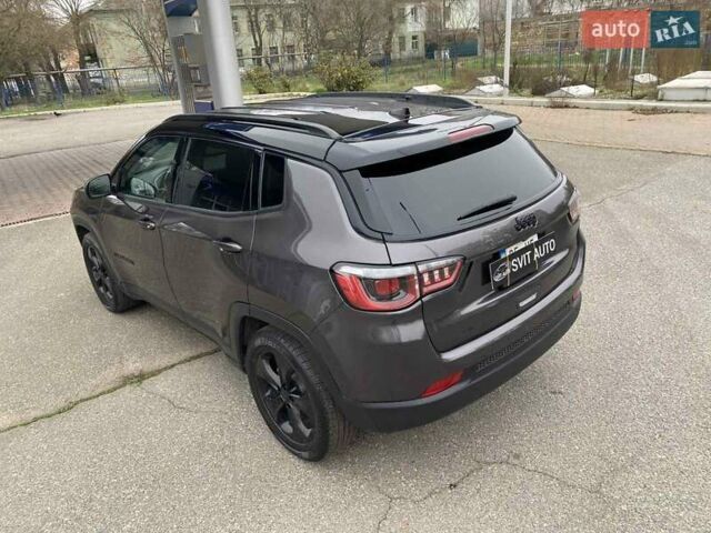 Серый Джип Компас, объемом двигателя 2.36 л и пробегом 201 тыс. км за 15499 $, фото 16 на Automoto.ua