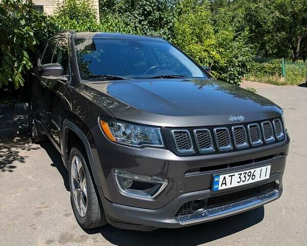 Серый Джип Компас, объемом двигателя 2.36 л и пробегом 123 тыс. км за 18750 $, фото 1 на Automoto.ua