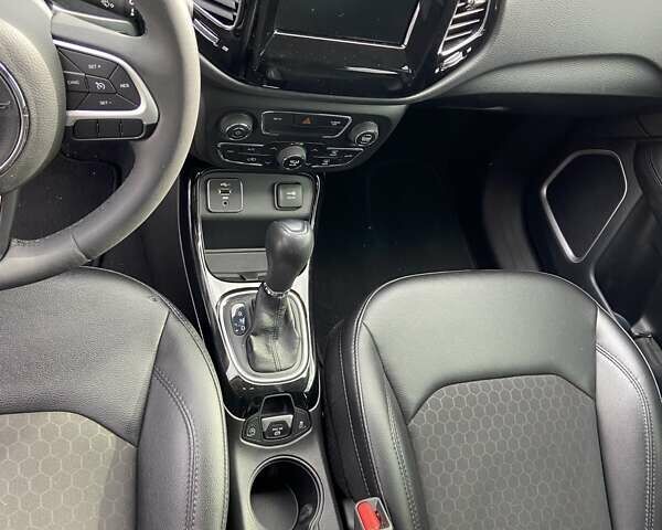 Сірий Джип Compass, об'ємом двигуна 2.36 л та пробігом 49 тис. км за 15500 $, фото 16 на Automoto.ua