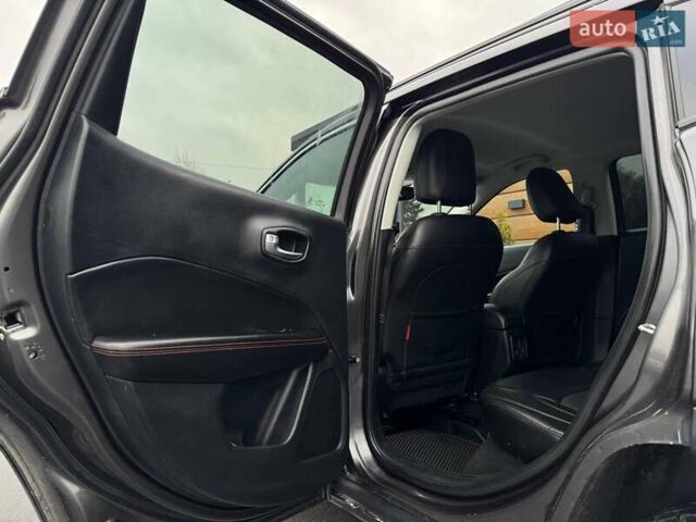 Сірий Джип Compass, об'ємом двигуна 2.36 л та пробігом 199 тис. км за 13900 $, фото 38 на Automoto.ua