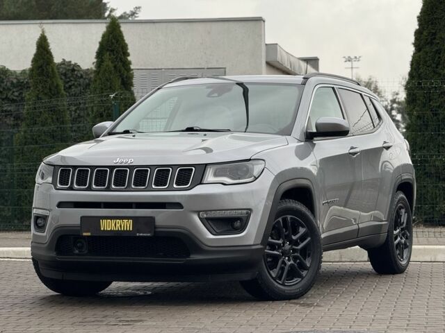 Сірий Джип Compass, об'ємом двигуна 2.4 л та пробігом 130 тис. км за 17350 $, фото 1 на Automoto.ua