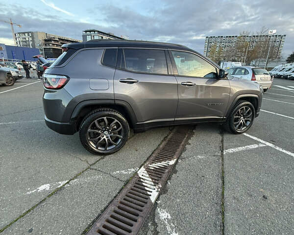 Серый Джип Компас, объемом двигателя 1.33 л и пробегом 76 тыс. км за 27999 $, фото 5 на Automoto.ua