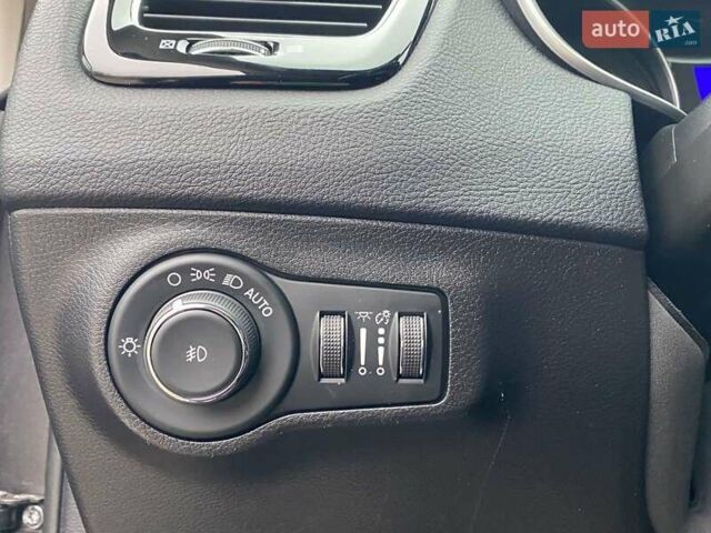 Серый Джип Компас, объемом двигателя 2.36 л и пробегом 201 тыс. км за 15499 $, фото 38 на Automoto.ua