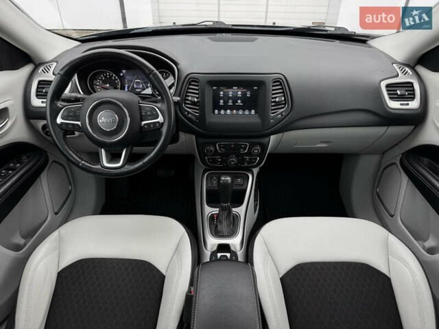 Серый Джип Компас, объемом двигателя 2.4 л и пробегом 130 тыс. км за 16950 $, фото 23 на Automoto.ua