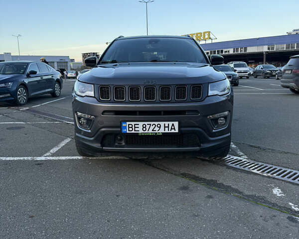 Серый Джип Компас, объемом двигателя 1.33 л и пробегом 76 тыс. км за 27999 $, фото 1 на Automoto.ua