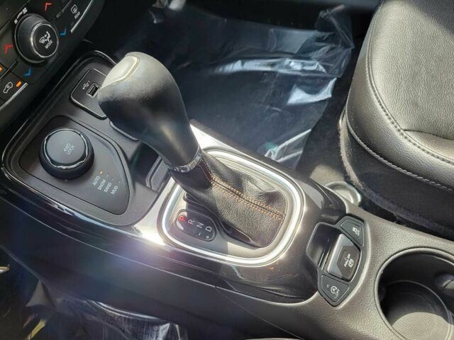 Сірий Джип Compass, об'ємом двигуна 2.4 л та пробігом 32 тис. км за 5500 $, фото 10 на Automoto.ua