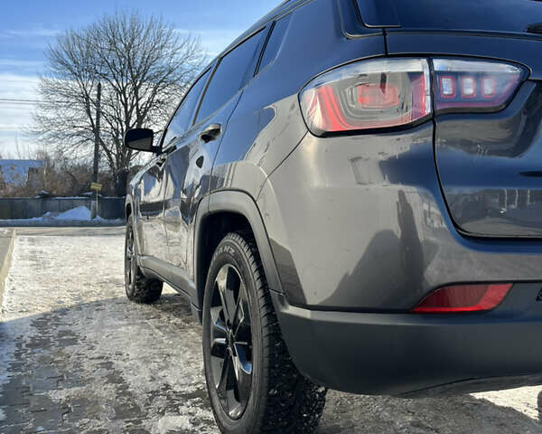 Серый Джип Компас, объемом двигателя 2.36 л и пробегом 126 тыс. км за 15800 $, фото 31 на Automoto.ua