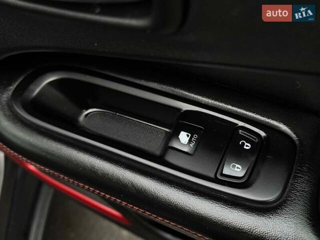 Сірий Джип Compass, об'ємом двигуна 2.36 л та пробігом 199 тис. км за 13900 $, фото 51 на Automoto.ua