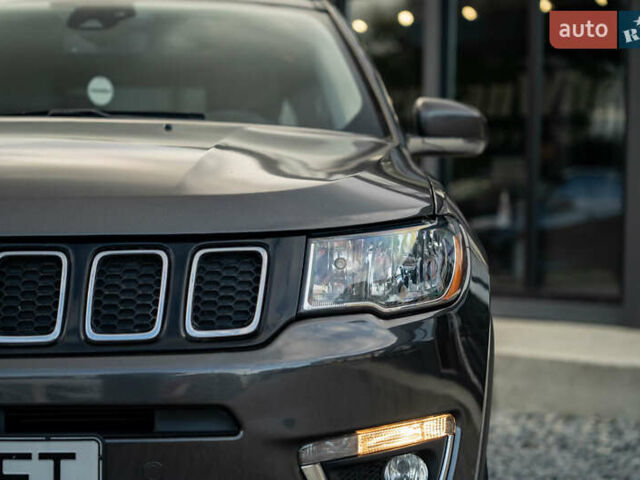 Серый Джип Компас, объемом двигателя 2.36 л и пробегом 108 тыс. км за 17900 $, фото 8 на Automoto.ua