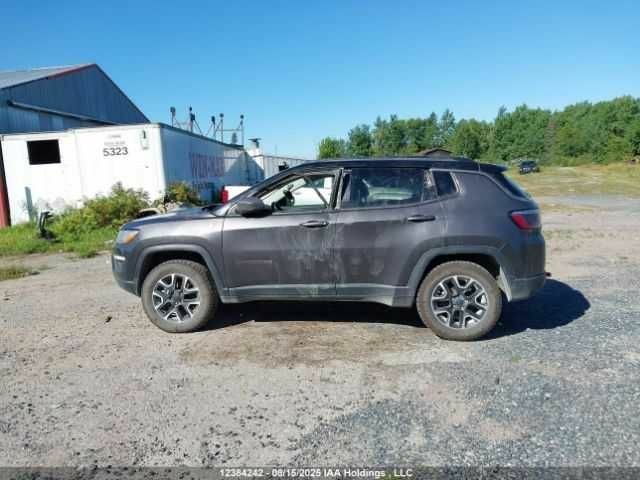 Сірий Джип Compass, об'ємом двигуна 2.4 л та пробігом 199 тис. км за 12500 $, фото 21 на Automoto.ua