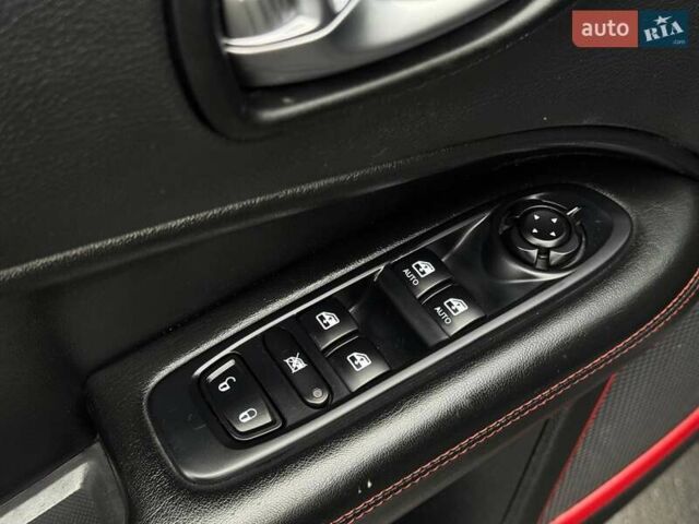 Сірий Джип Compass, об'ємом двигуна 2.36 л та пробігом 199 тис. км за 13900 $, фото 19 на Automoto.ua