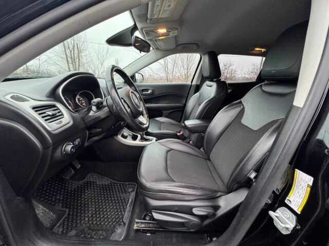 Серый Джип Компас, объемом двигателя 0 л и пробегом 60 тыс. км за 14100 $, фото 7 на Automoto.ua