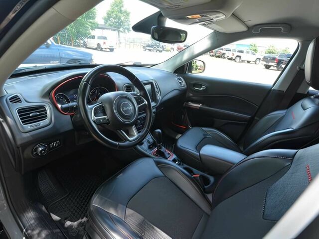 Сірий Джип Compass, об'ємом двигуна 2.4 л та пробігом 59 тис. км за 11500 $, фото 9 на Automoto.ua