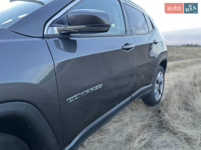 Сірий Джип Compass, об'ємом двигуна 2.36 л та пробігом 52 тис. км за 17000 $, фото 12 на Automoto.ua