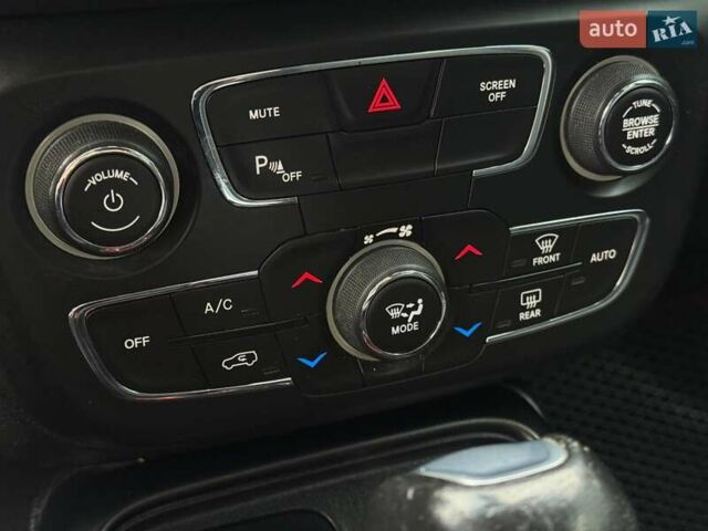 Сірий Джип Compass, об'ємом двигуна 2.36 л та пробігом 199 тис. км за 13900 $, фото 34 на Automoto.ua