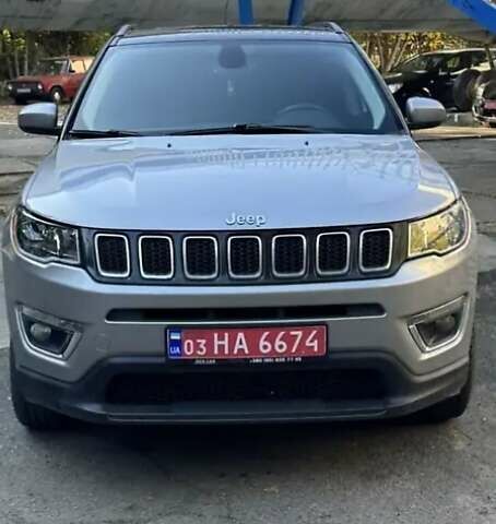 Серый Джип Компас, объемом двигателя 2.4 л и пробегом 194 тыс. км за 14300 $, фото 2 на Automoto.ua