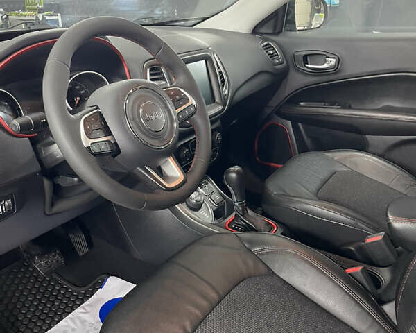 Сірий Джип Compass, об'ємом двигуна 2.4 л та пробігом 104 тис. км за 17900 $, фото 10 на Automoto.ua