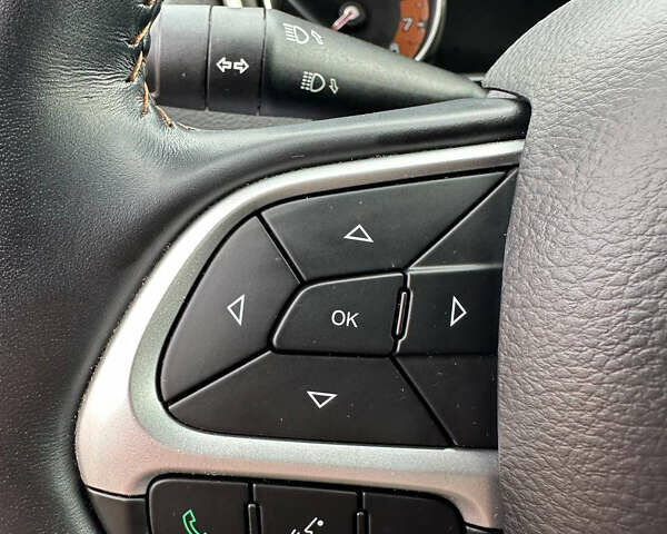 Серый Джип Компас, объемом двигателя 2.4 л и пробегом 110 тыс. км за 16900 $, фото 30 на Automoto.ua