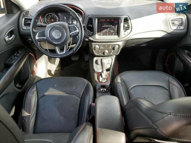 Сірий Джип Compass, об'ємом двигуна 2.4 л та пробігом 96 тис. км за 3100 $, фото 7 на Automoto.ua