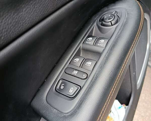 Серый Джип Компас, объемом двигателя 2.36 л и пробегом 48 тыс. км за 17600 $, фото 12 на Automoto.ua