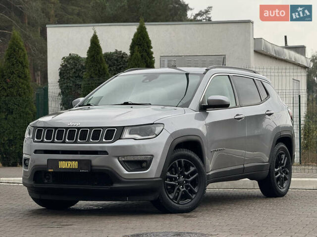 Серый Джип Компас, объемом двигателя 2.4 л и пробегом 130 тыс. км за 16950 $, фото 1 на Automoto.ua