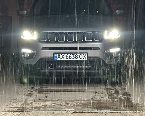 Серый Джип Компас, объемом двигателя 2.36 л и пробегом 80 тыс. км за 18800 $, фото 9 на Automoto.ua