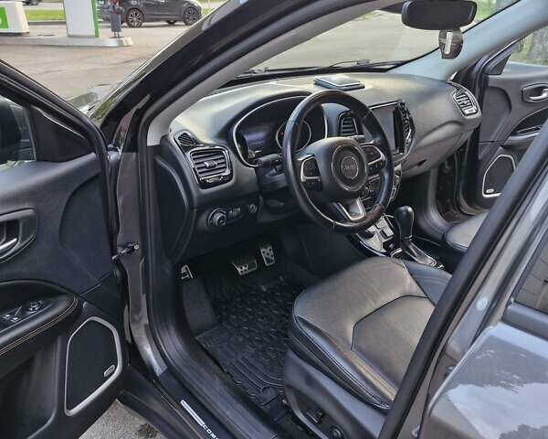 Серый Джип Компас, объемом двигателя 2.36 л и пробегом 27 тыс. км за 18900 $, фото 22 на Automoto.ua