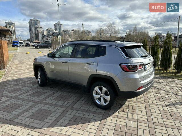 Серый Джип Компас, объемом двигателя 2.36 л и пробегом 133 тыс. км за 16450 $, фото 3 на Automoto.ua