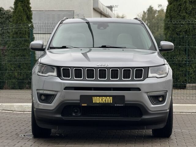 Сірий Джип Compass, об'ємом двигуна 2.4 л та пробігом 130 тис. км за 17350 $, фото 2 на Automoto.ua