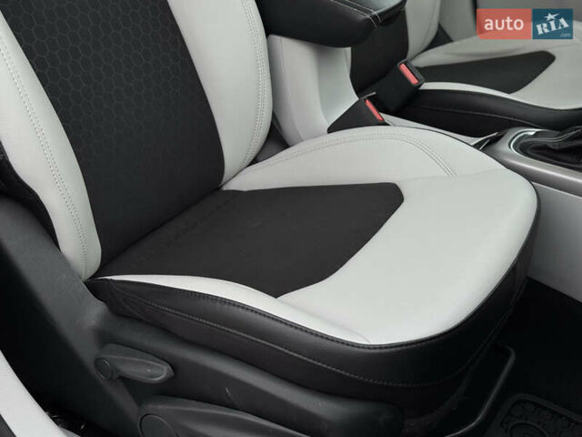 Серый Джип Компас, объемом двигателя 2.4 л и пробегом 130 тыс. км за 16950 $, фото 37 на Automoto.ua