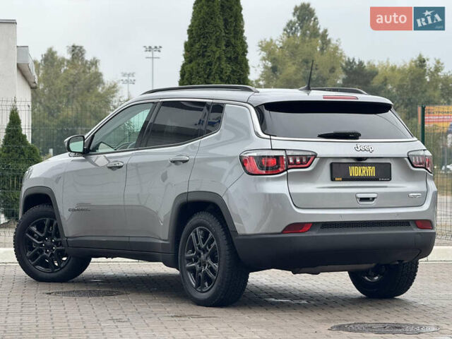 Серый Джип Компас, объемом двигателя 2.4 л и пробегом 130 тыс. км за 16950 $, фото 10 на Automoto.ua