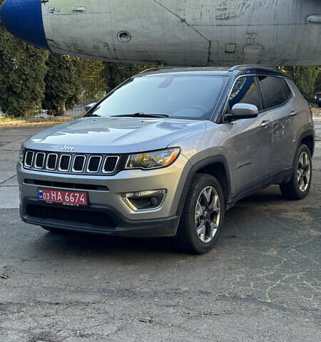 Сірий Джип Compass, об'ємом двигуна 2.4 л та пробігом 194 тис. км за 14300 $, фото 2 на Automoto.ua