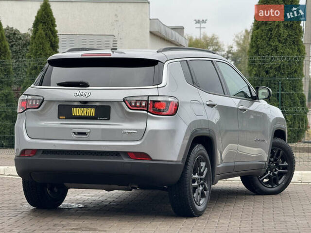 Серый Джип Компас, объемом двигателя 2.4 л и пробегом 130 тыс. км за 16950 $, фото 13 на Automoto.ua