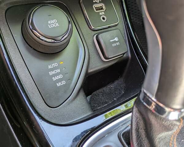 Серый Джип Компас, объемом двигателя 2.36 л и пробегом 123 тыс. км за 18750 $, фото 16 на Automoto.ua