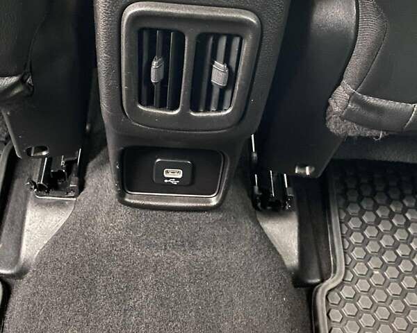 Серый Джип Компас, объемом двигателя 2.36 л и пробегом 201 тыс. км за 15499 $, фото 48 на Automoto.ua