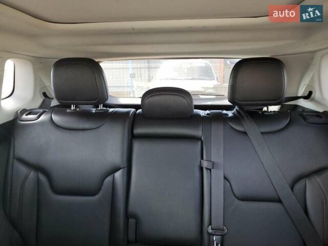 Сірий Джип Compass, об'ємом двигуна 2.4 л та пробігом 96 тис. км за 3100 $, фото 9 на Automoto.ua