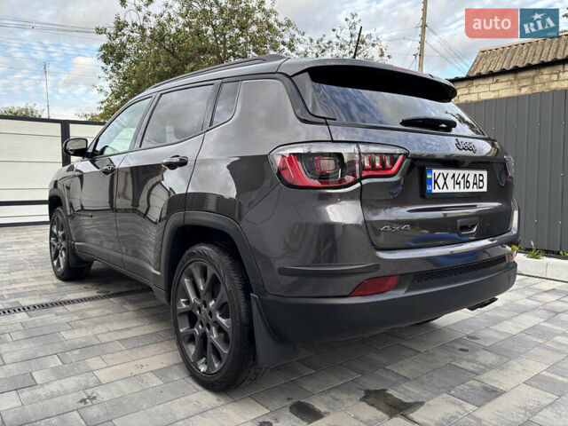 Серый Джип Компас, объемом двигателя 2.36 л и пробегом 20 тыс. км за 18000 $, фото 1 на Automoto.ua