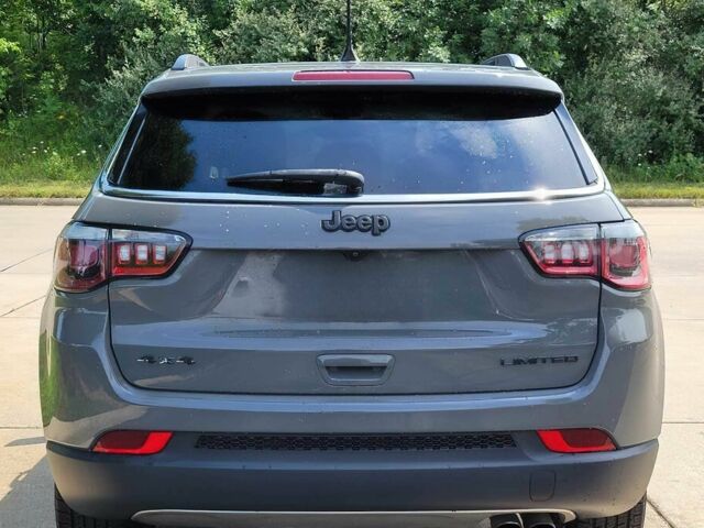 Сірий Джип Compass, об'ємом двигуна 2.4 л та пробігом 32 тис. км за 5500 $, фото 4 на Automoto.ua