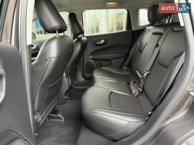 Сірий Джип Compass, об'ємом двигуна 2.36 л та пробігом 50 тис. км за 15999 $, фото 16 на Automoto.ua