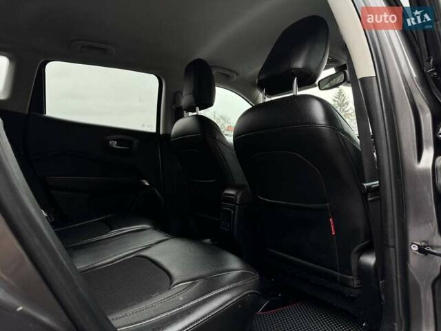 Сірий Джип Compass, об'ємом двигуна 2.36 л та пробігом 199 тис. км за 13900 $, фото 46 на Automoto.ua