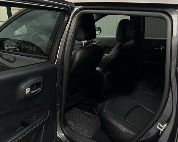 Серый Джип Компас, объемом двигателя 2.36 л и пробегом 20 тыс. км за 18000 $, фото 11 на Automoto.ua