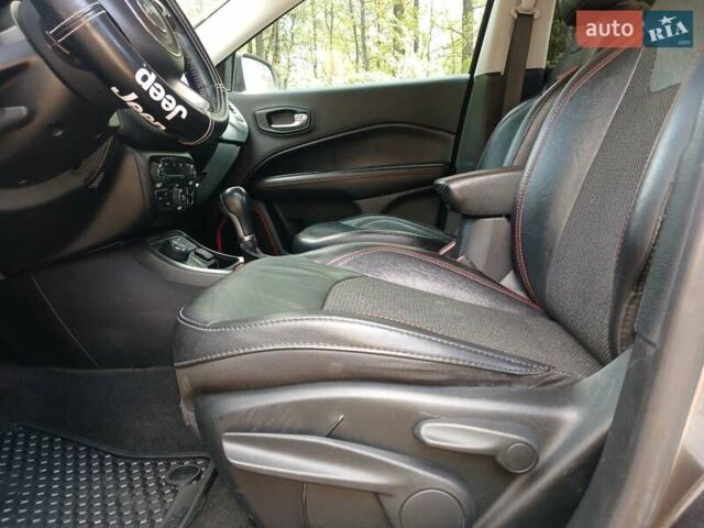 Серый Джип Компас, объемом двигателя 2.4 л и пробегом 130 тыс. км за 19500 $, фото 24 на Automoto.ua