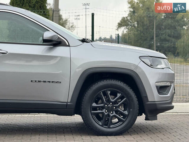 Серый Джип Компас, объемом двигателя 2.4 л и пробегом 130 тыс. км за 16950 $, фото 16 на Automoto.ua