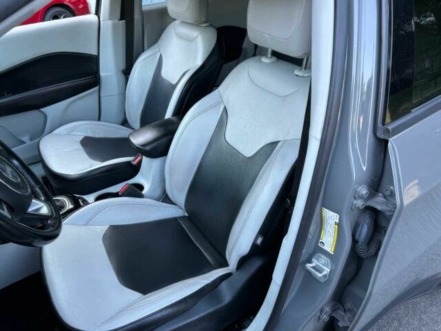 Сірий Джип Compass, об'ємом двигуна 2.4 л та пробігом 50 тис. км за 3100 $, фото 7 на Automoto.ua